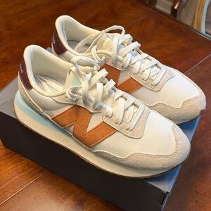 New Balance 237 Sneakers